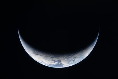 Crescent Earth from lunar distance
